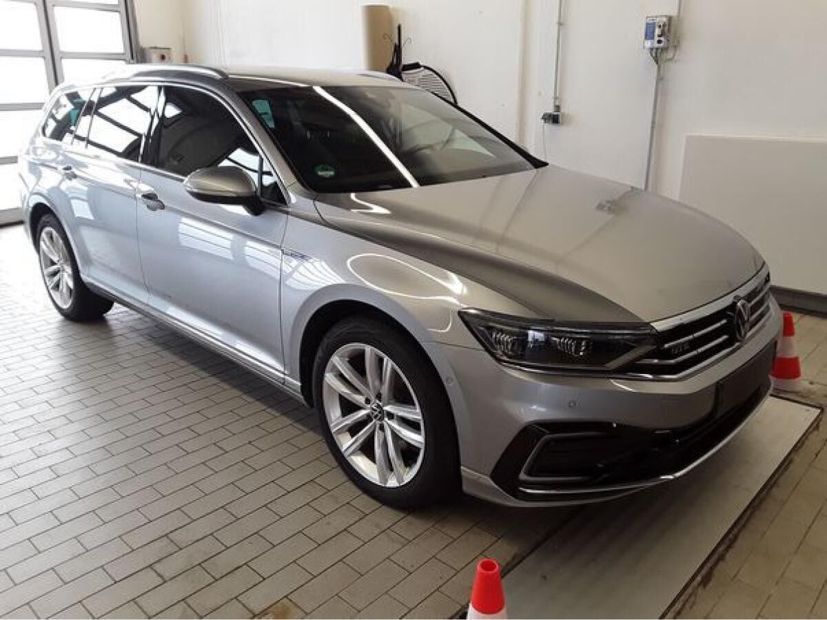 Volkswagen Passat Variant GTE 1.4eTSI HYBRID ACC.5J-G.AHK.STHZG.KAMERA.NAVI+VC.LED.APP-C.SHZ