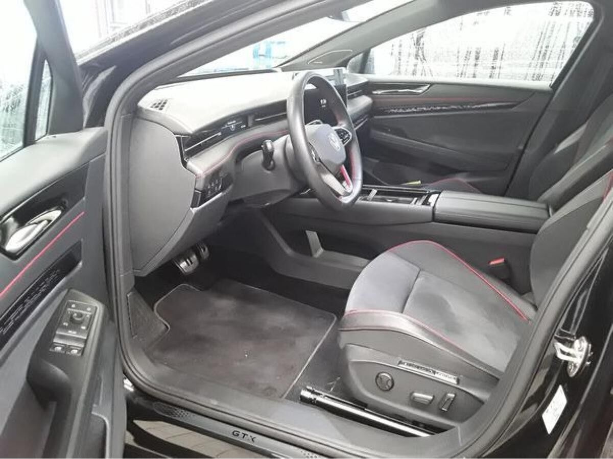 Volkswagen ID.7 GTX 4M NP.79T ACC.5J-G.AHK.AREA-VIEW.NAVI.HARMAN.LED.HUD.DCC.4xSHZ