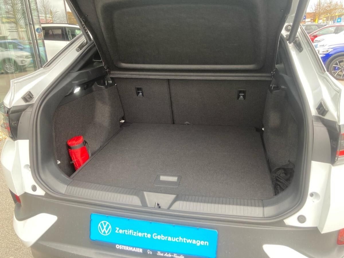 Volkswagen ID.5 PRO NP.70T ACC.5J-G.WÄRMEPUMPE.AHK.AREA-VIEW.NAVIPRO.HARMAN.HUD.PANO