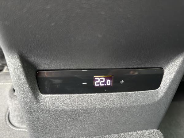 Audi Q3 SUV TFSI S tr. LED PANO 19 ACC 360 FLA ParkAss