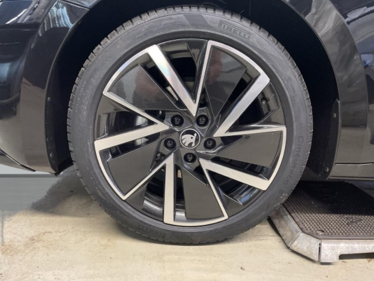 Skoda Octavia 1.5 TSI 110kW Sportline, AHK, Head Up Display, Winter