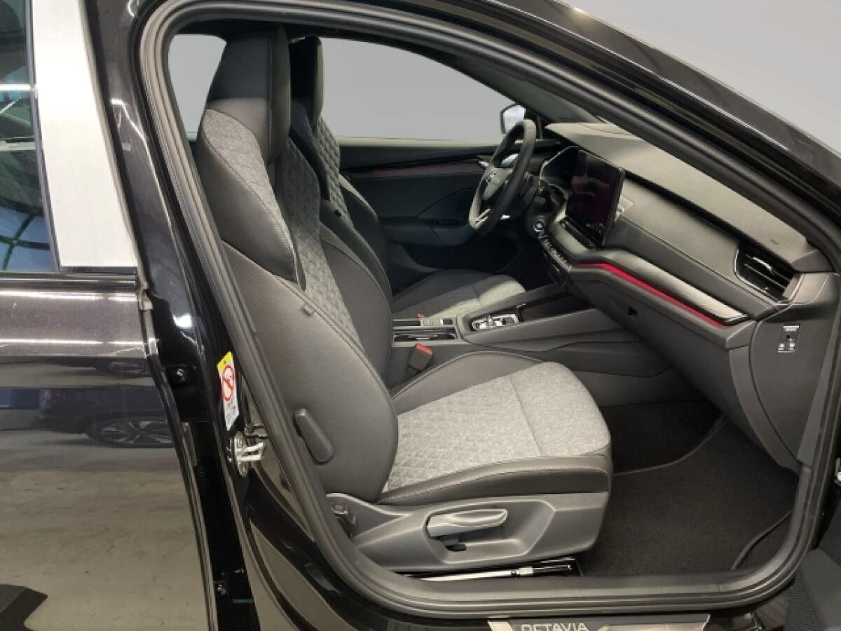 Skoda Octavia 1.5 TSI 110kW Sportline, AHK, Head Up Display, Winter