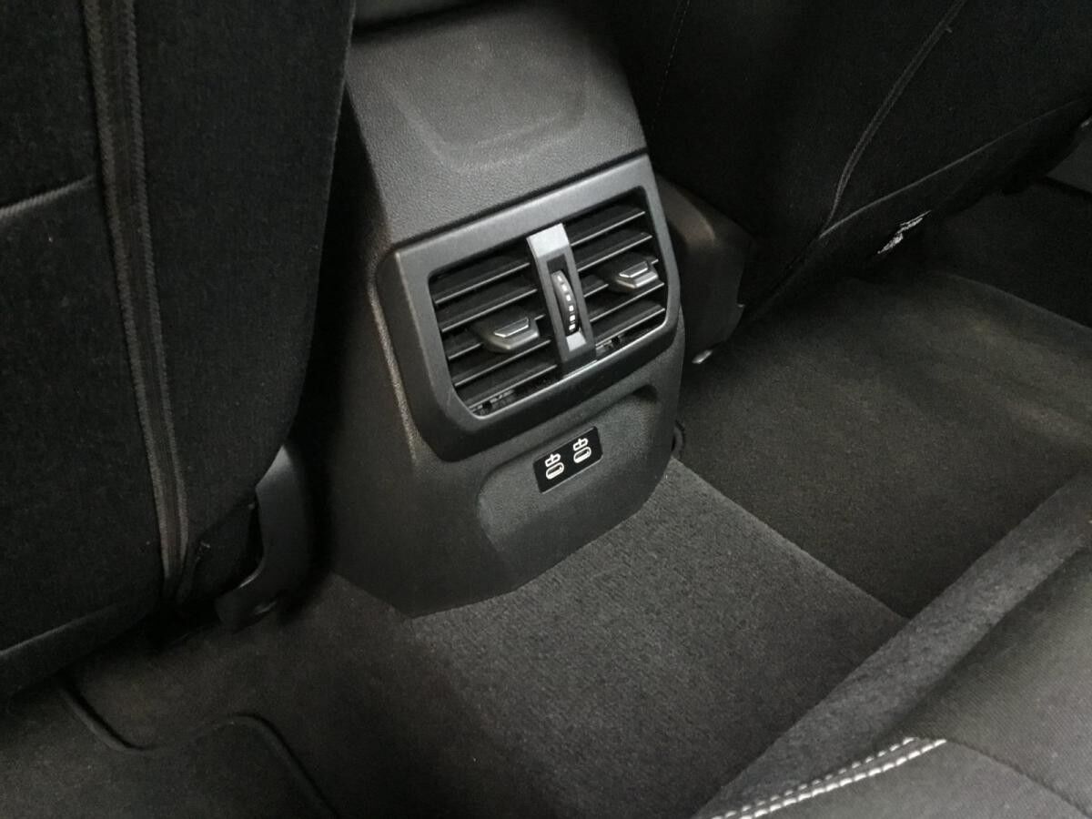 BMW 120 AUTOM+NAVI+LED+KAMERA+SITZHZ