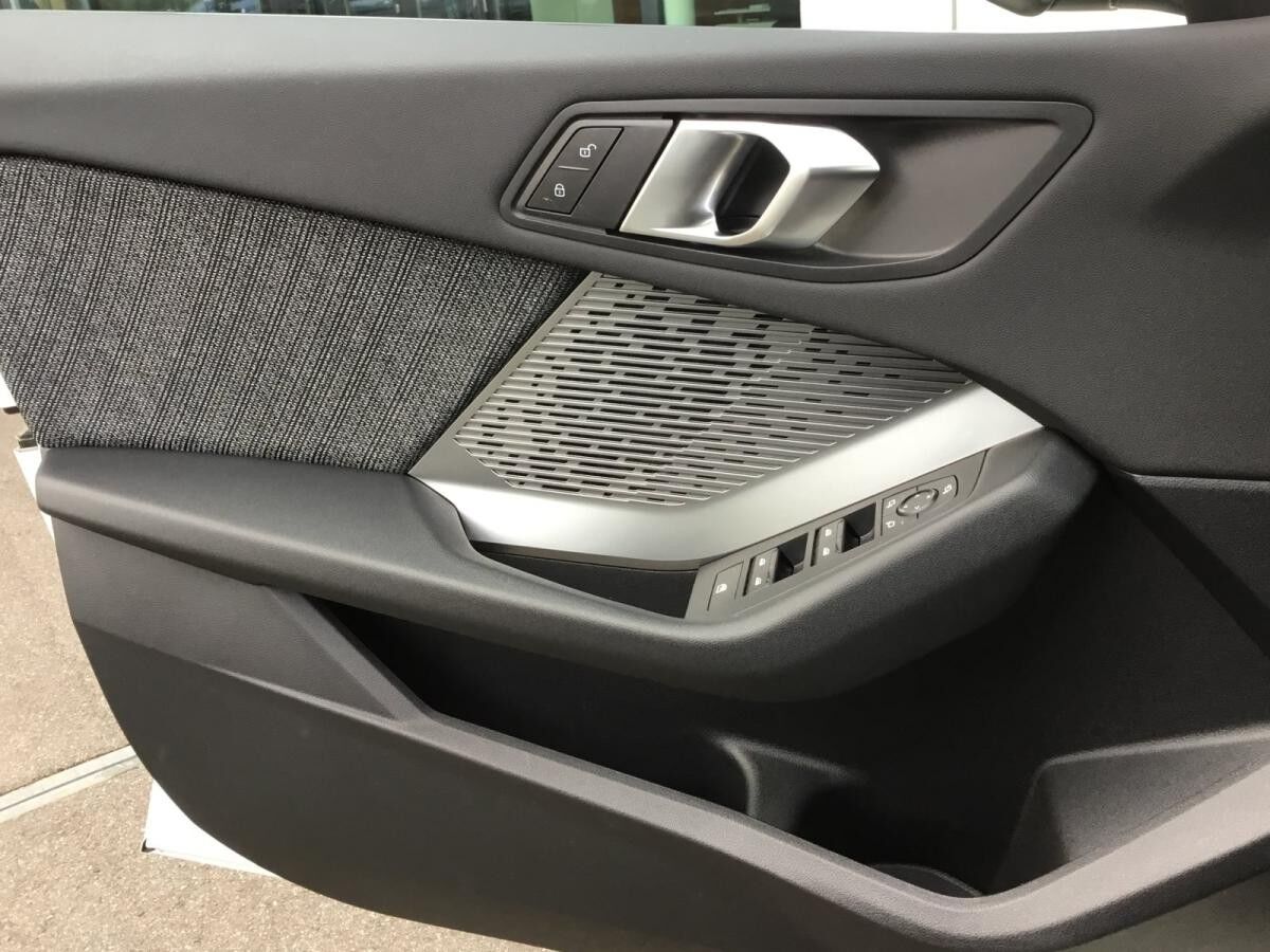 BMW 120 AUTOM+NAVI+LED+KAMERA+SITZHZ