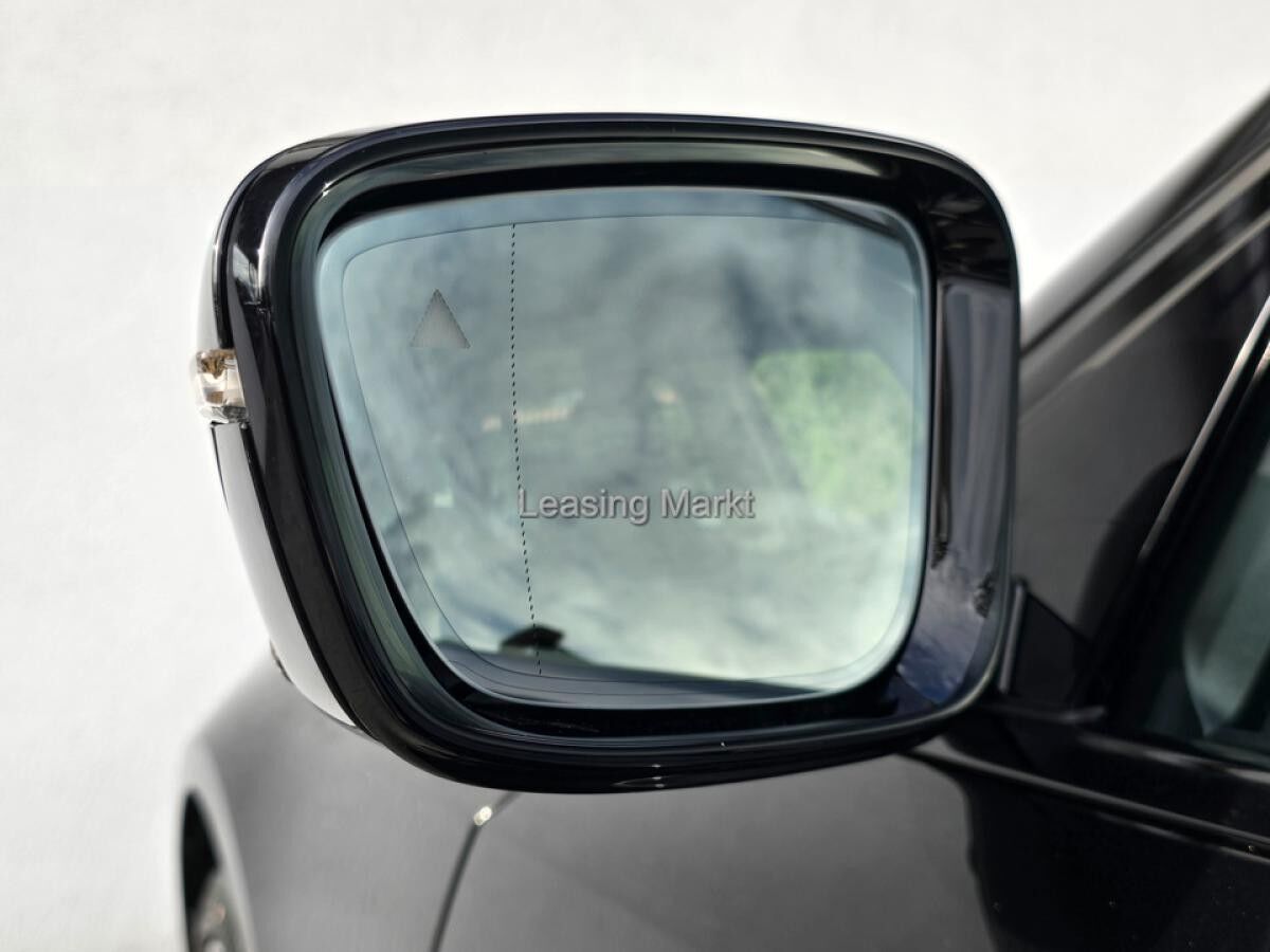 BMW 318 i Touring Auto Navi Tempom.aktiv Bluetooth PDC MP3 Schn.