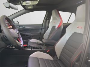 Volkswagen Golf VIII GTI Clubsport 2.0 TSI DSG PERFORMANCE