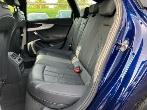 Audi A4 Avant 35 TFSI S-tronic / Navi, Tour, AHK, ACC