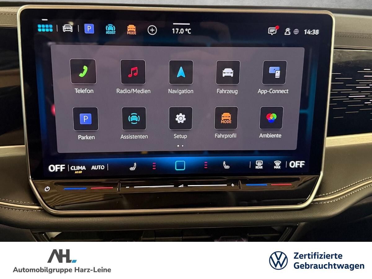 Volkswagen Passat Variant 2.0 TDI Elegance DSG Matrix AHK Navi ACC Massage AreaView