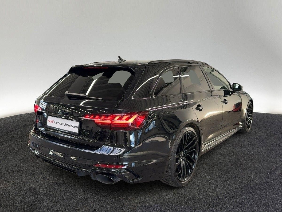 Audi RS4 RS 4 Avant 2.9 TFSI quattro Matrix Head-Up Pano B&O AHK