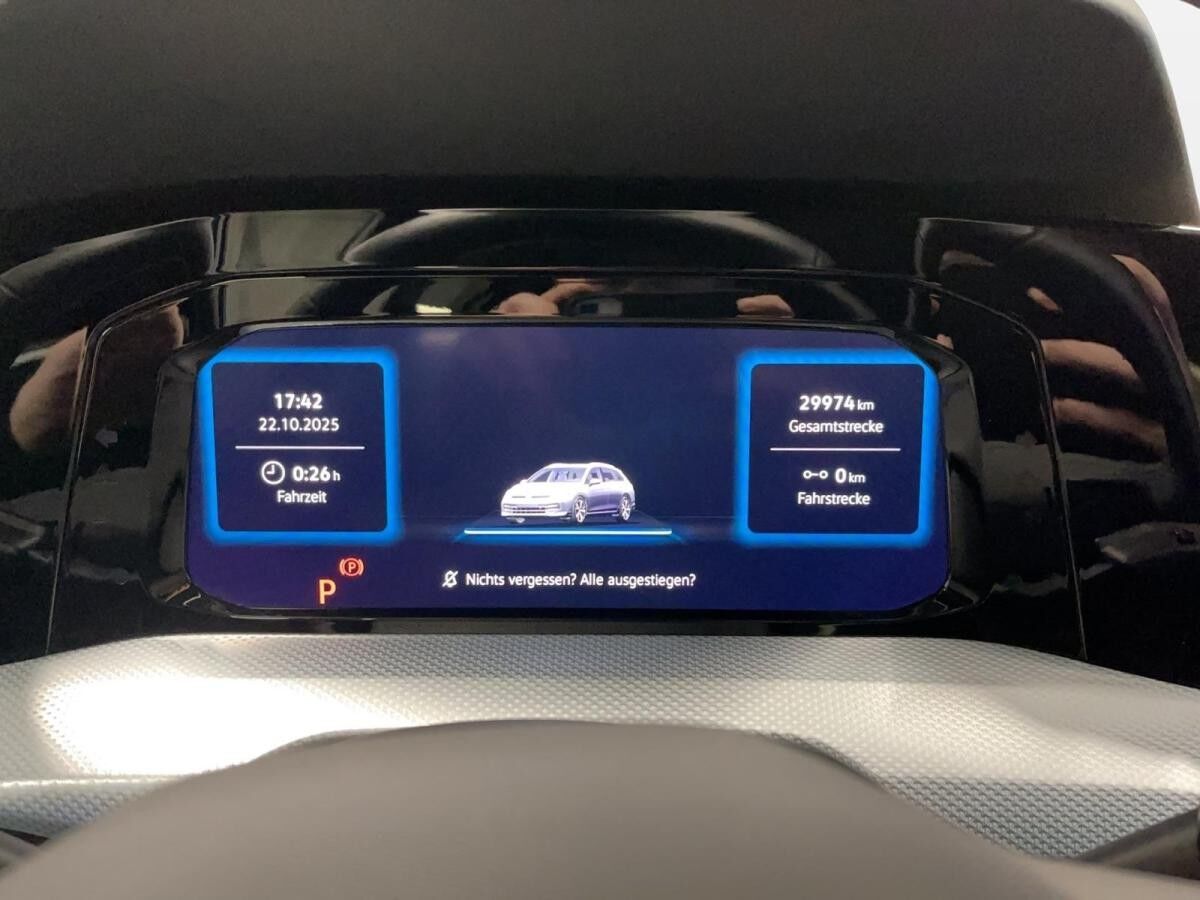 Volkswagen Golf VIII Variant GOAL 1.5 eTSI DSG 360 ACC AHK