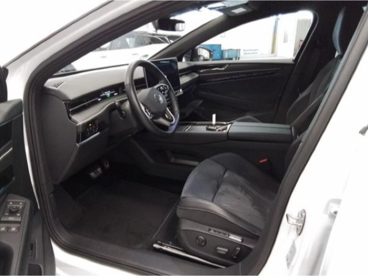 Volkswagen ID.7 Tourer Pro Navi AHK IQ.LIGHT - LED-Matrix-Scheinwerfer Sprachassistent DAB+