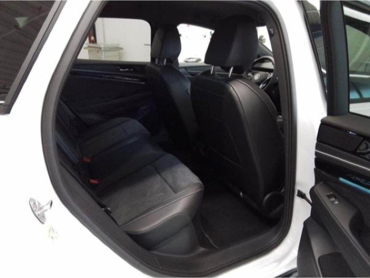 Volkswagen ID.7 Tourer Pro Navi AHK IQ.LIGHT - LED-Matrix-Scheinwerfer Sprachassistent DAB+