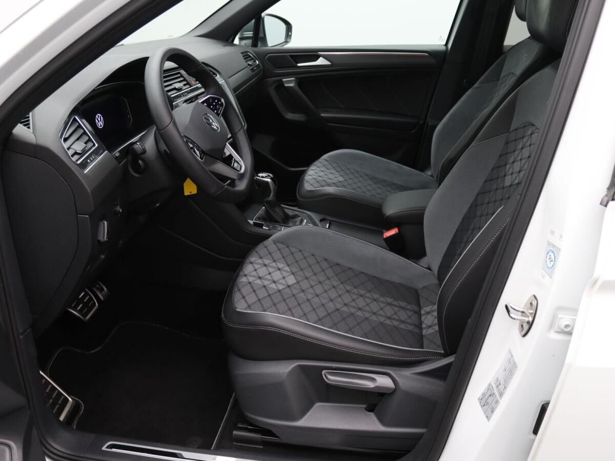 Volkswagen Tiguan Allspace R-Line 2.0TDI 4M DSG/ Pano, Navi