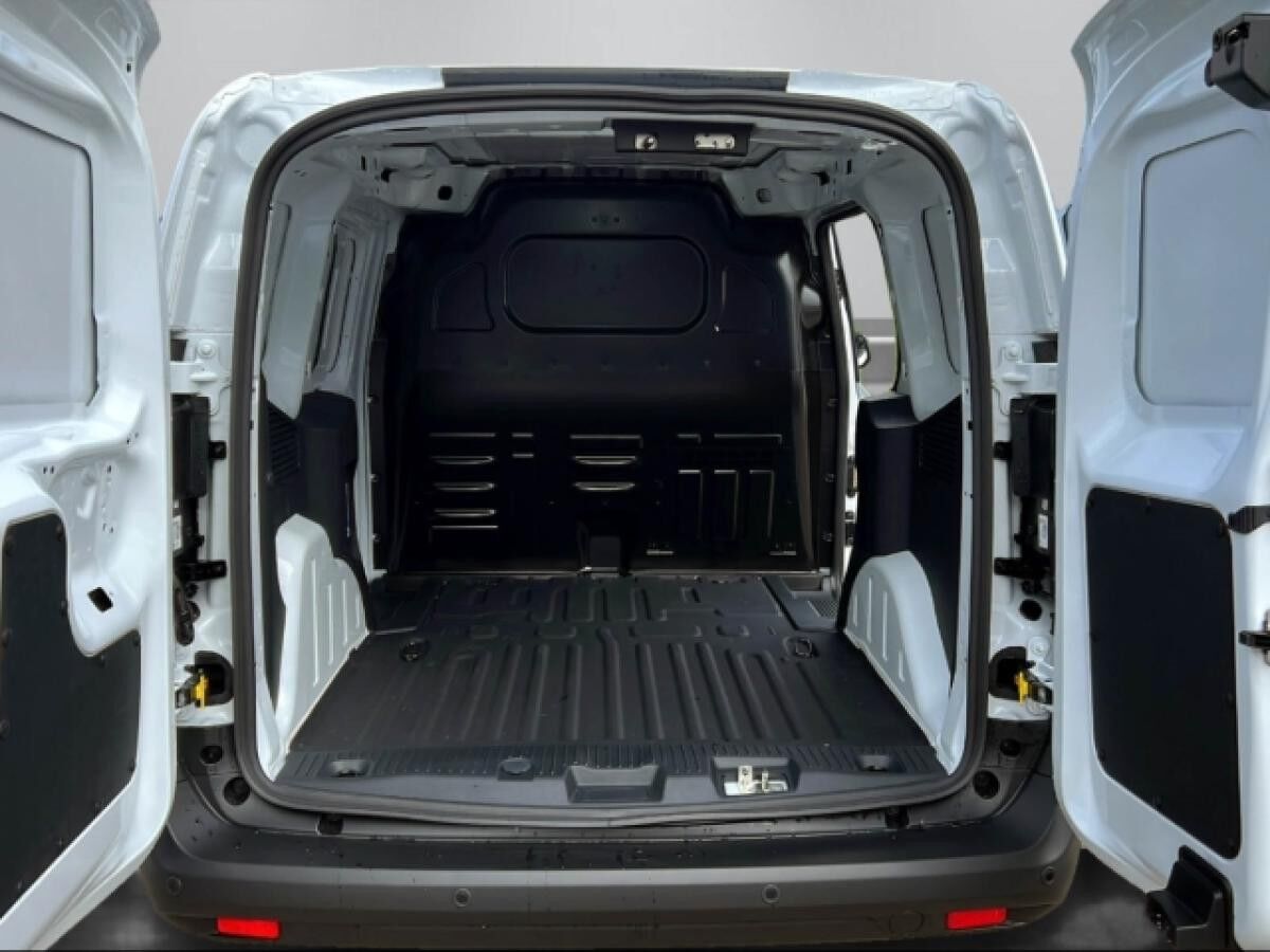 Ford Transit Courier Trend Ganzjahresreifen LED-Laderaumbeleuchtung