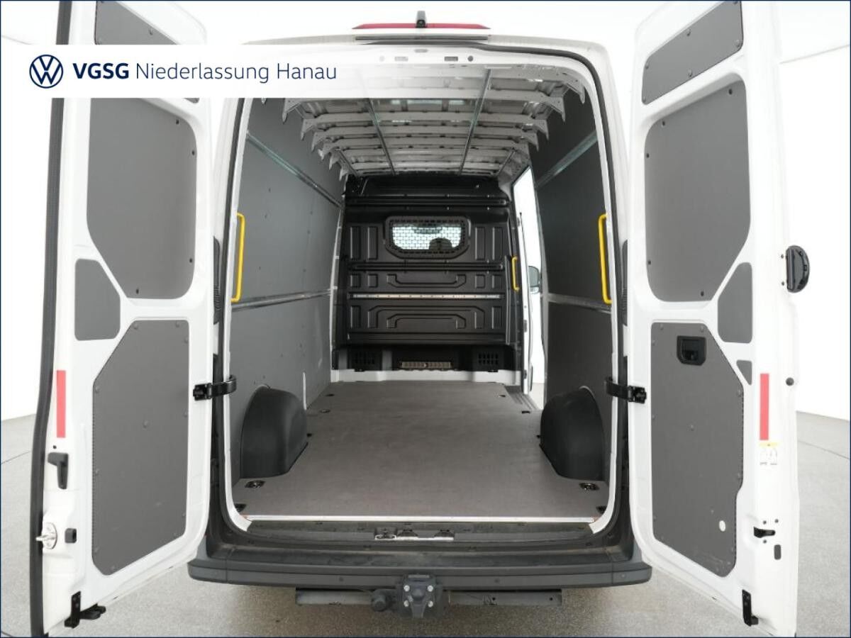 Volkswagen Crafter Kasten lang Neues Modell AHK Klima Euro6