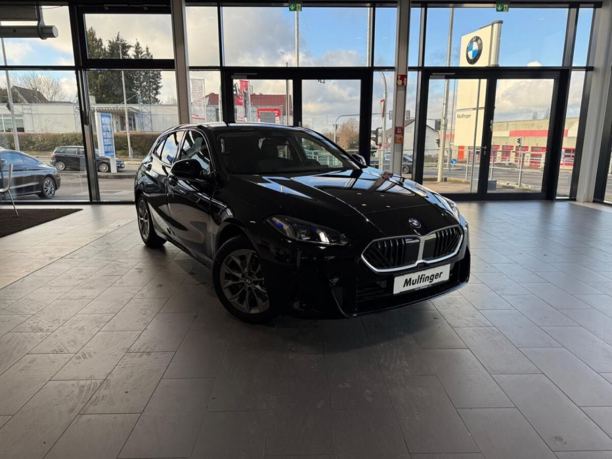 BMW 118 d Aut.Ad-LED Kamera Live-Widescreen Komfz.AHK