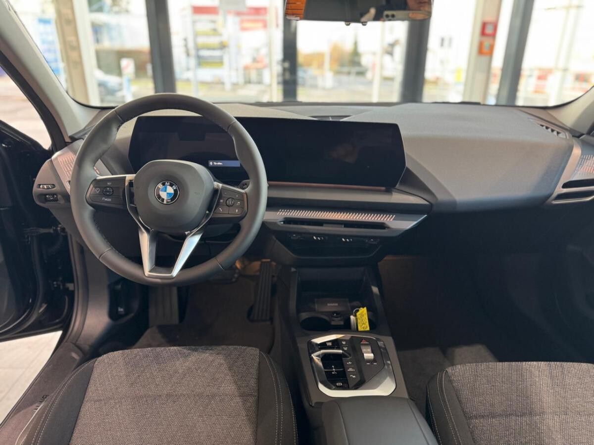 BMW 118 d Aut.Ad-LED Kamera Live-Widescreen Komfz.AHK