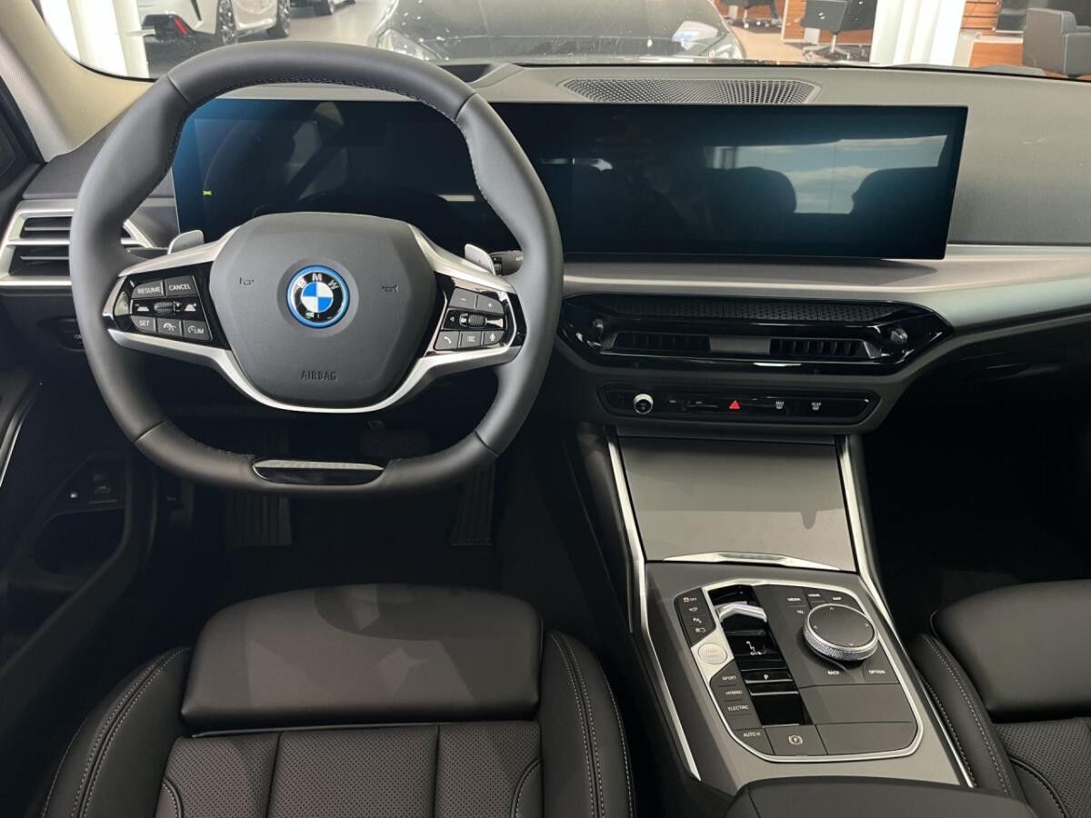 BMW 330 e xDr Sports.ACC HUD SurView HiFi Sitzh.AHK 18