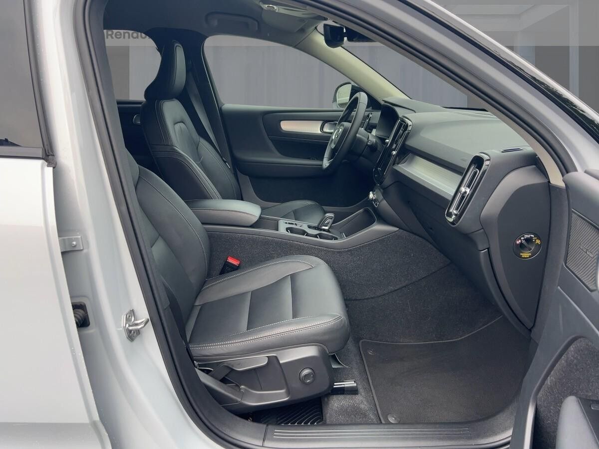 Volvo XC40 T5 PLUG-IN R-DESIGN AUTOMATIK XENIUM-PAKETt Volvo XC40 T5 PLUG-IN R-DESIGN AUTOMATIK XENIUM-PAKETt