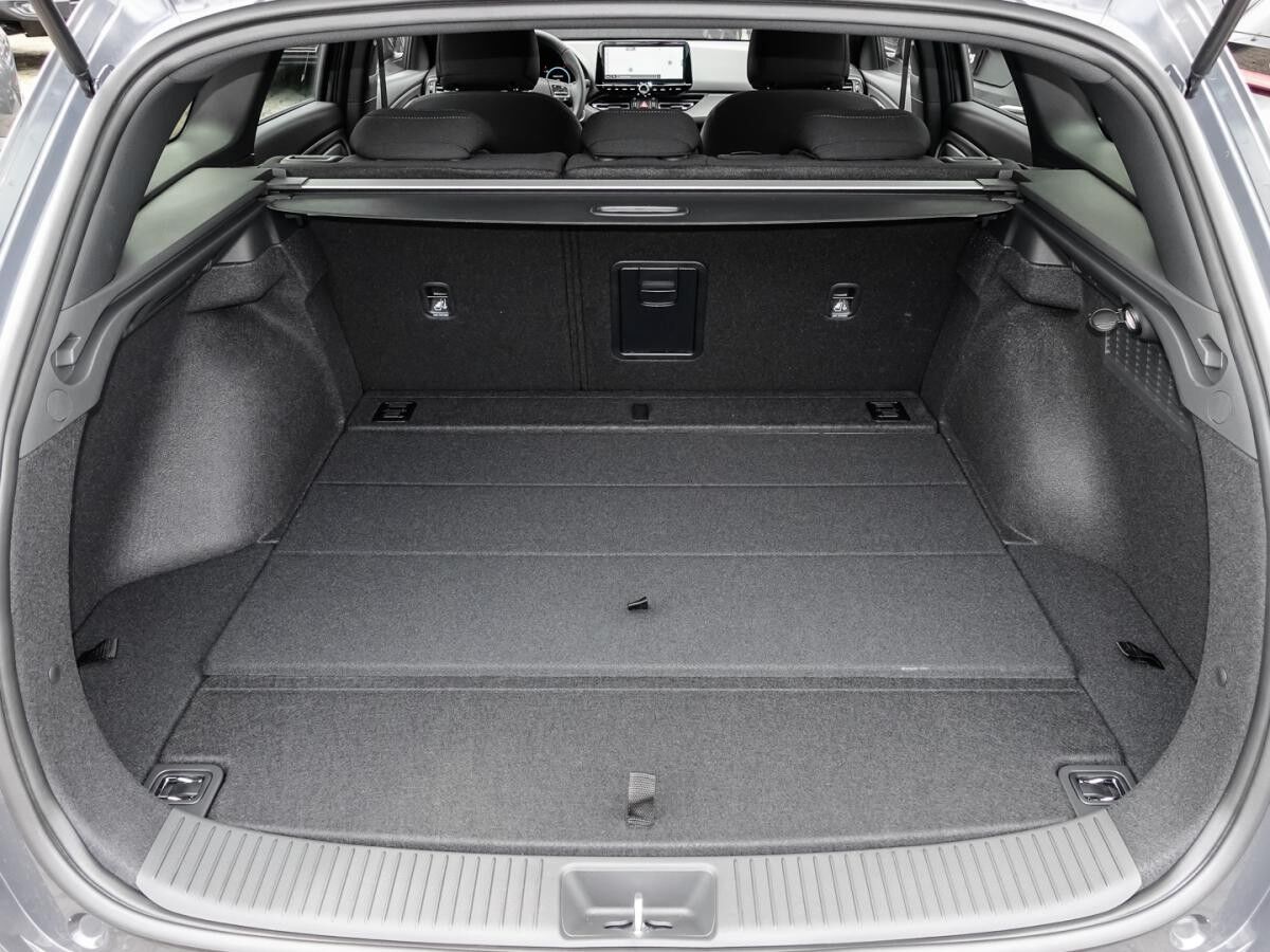 Hyundai i30 Advantage Kombi MY25 DCT Plus Paket Navi LED