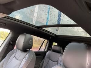 Volkswagen Tayron R-Line 2.0 TDI 4MOTION DSG AHK Pano 360°