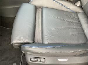 Volkswagen Tayron R-Line 2.0 TDI 4MOTION DSG AHK Pano 360°