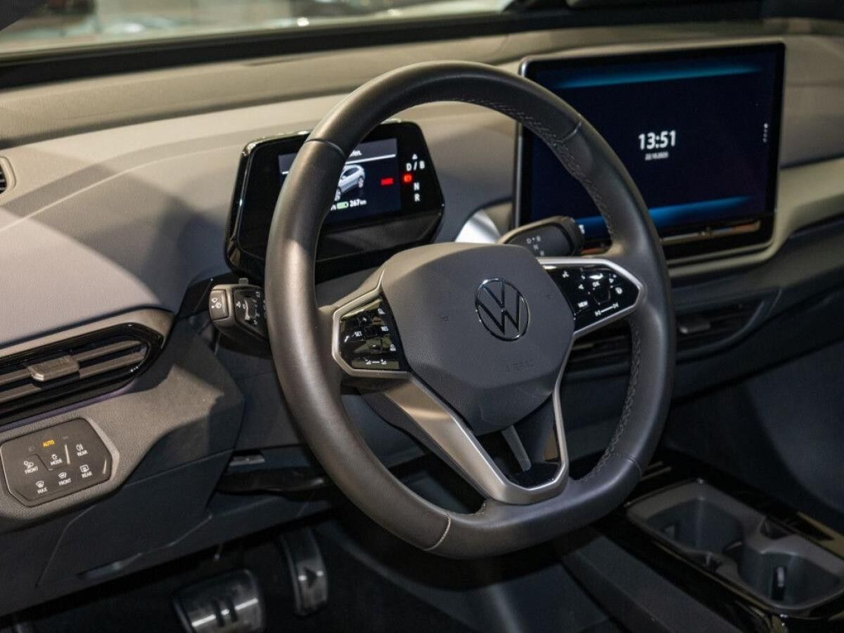 Volkswagen ID.4 Pure Performance Navi LED PDC SHZ Telef