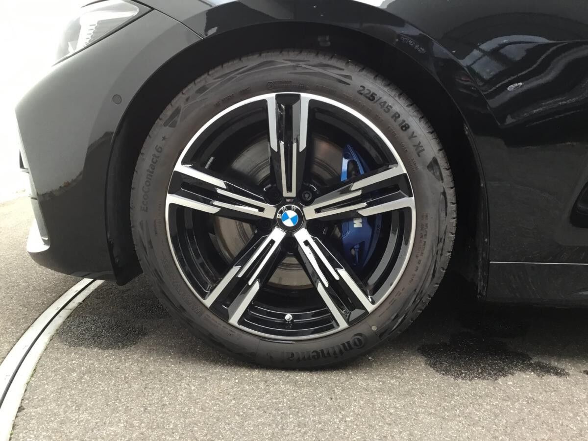 BMW 420 i Cabrio M SPORT+HUD+AHK+PAP+HK SOUND