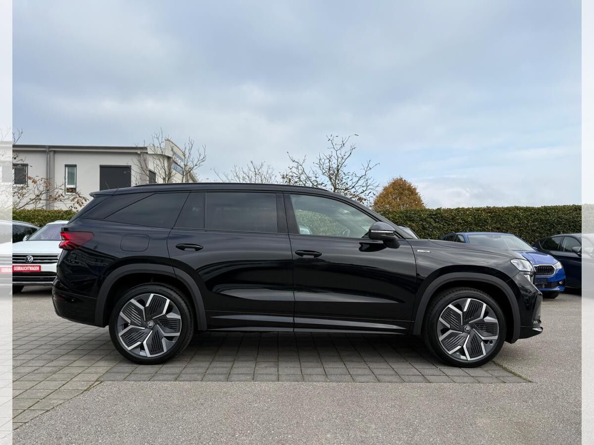Skoda Kodiaq 2025 SPORTLINE 2.0 TDI DSG 4x4 142 kW (UVP 67.939€/SOFORT) PANO/MATRIX/NAV/KESSY/AHK/REMOTE/20"/UVM.