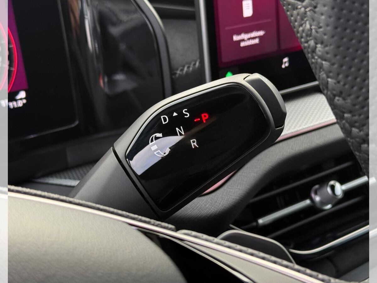 Skoda Kodiaq 2025 SPORTLINE 2.0 TDI DSG 4x4 142 kW (UVP 67.939€/SOFORT) PANO/MATRIX/NAV/KESSY/AHK/REMOTE/20"/UVM.