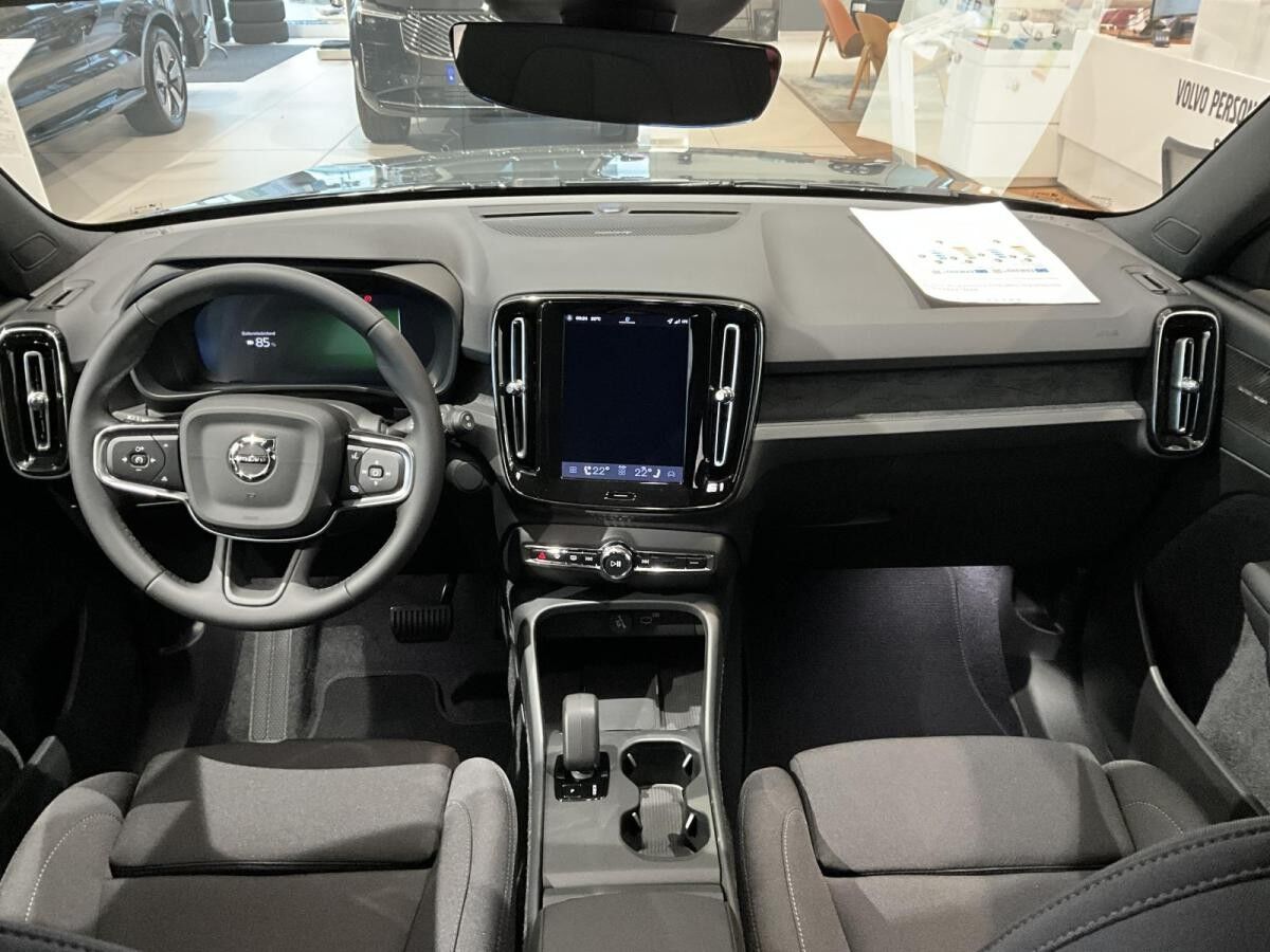 Volvo EX40 Single Motor Extended Range Plus