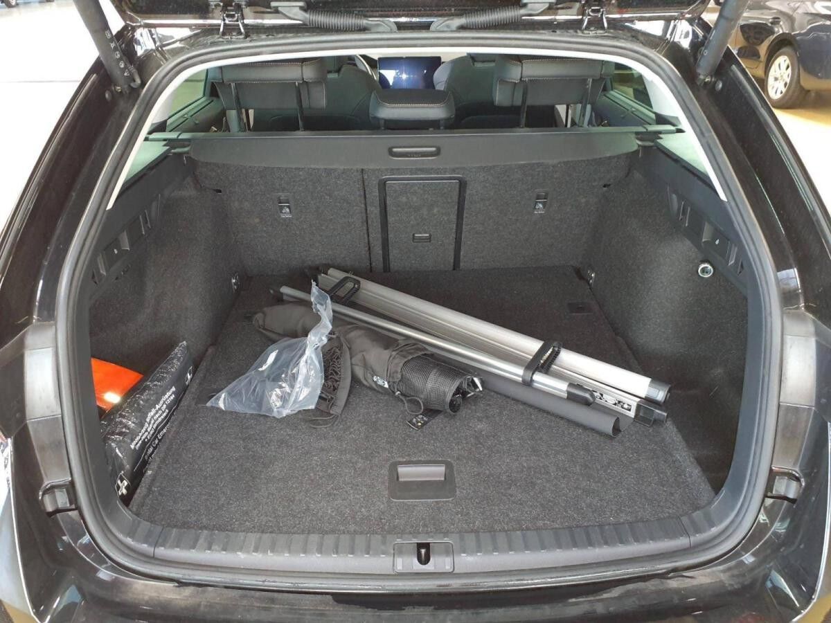 Skoda Octavia Combi Selection eTSI DSG