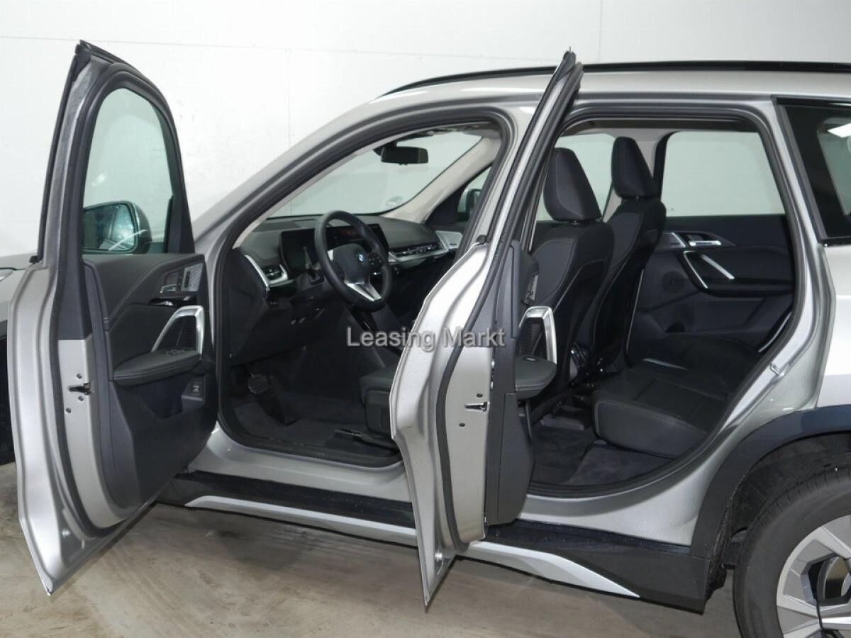 BMW X1 xDrive23d+Innovationspaket+Panorama+ACC+Leder