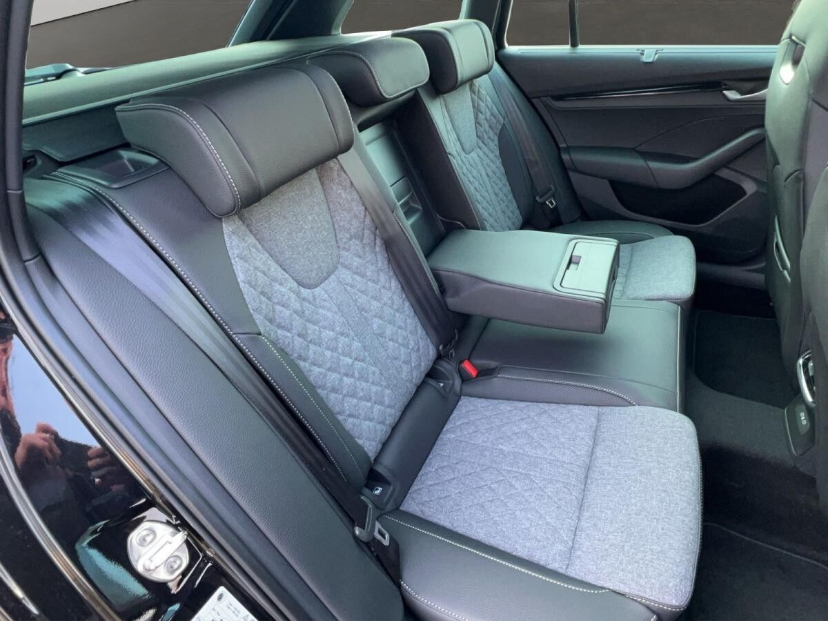 Skoda Octavia 2.0 TDI 110kW DSG Sportline Combi