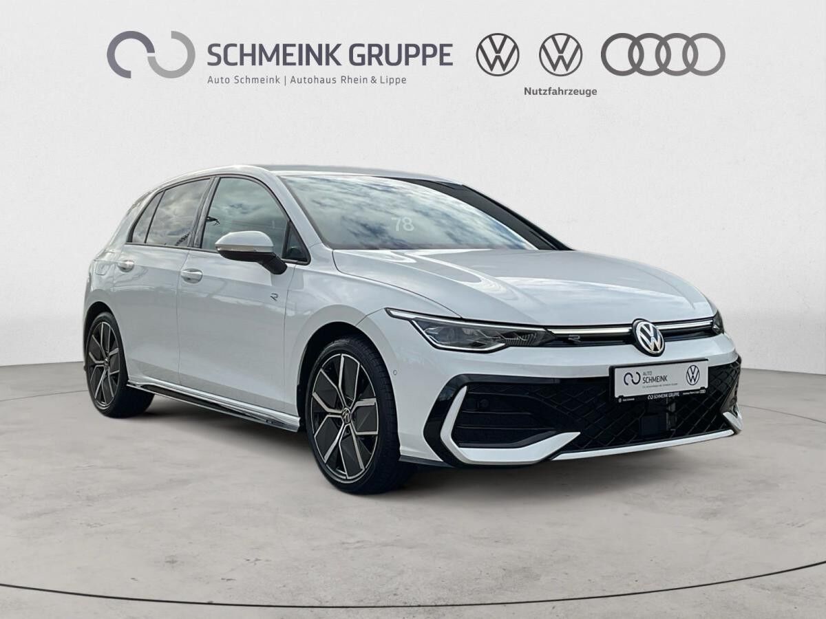 Volkswagen Golf R-Line 1,5 eTSI DSG AHK Kamera Navi