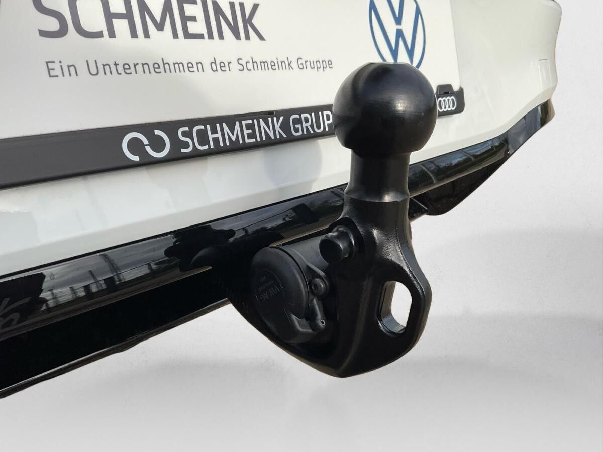 Volkswagen Golf R-Line 1,5 eTSI DSG AHK Kamera Navi Volkswagen Golf R-Line 1,5 eTSI DSG AHK Kamera Navi