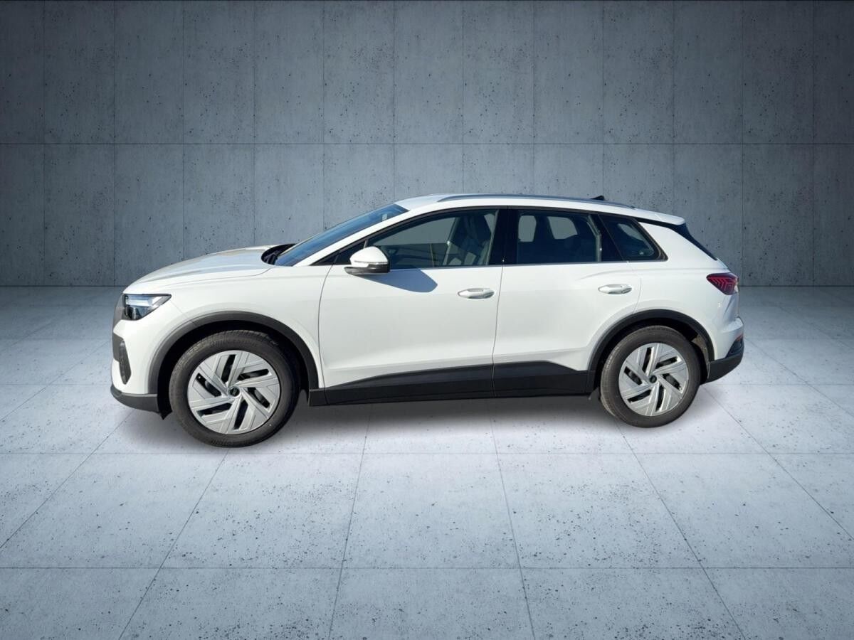 Audi Q4 e-tron 45 LED FLA AHK AUT DynLicht Kam.