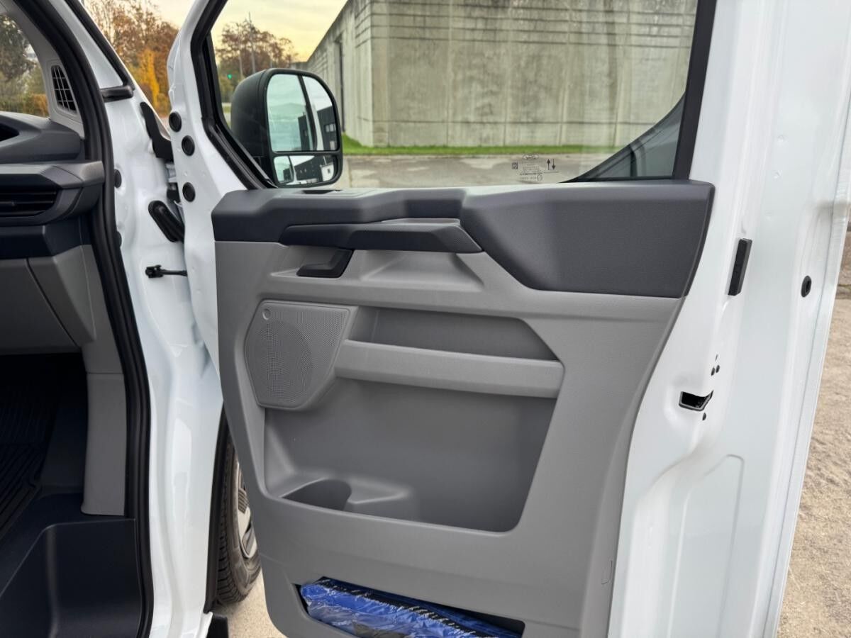 Ford Transit Custom Trend 320L1 Elektro RFK AHK