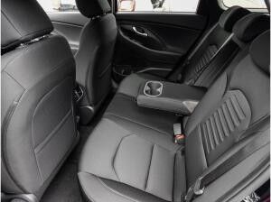 Hyundai i30 Advantage Kombi MY25 DCT Plus Paket Navi LED