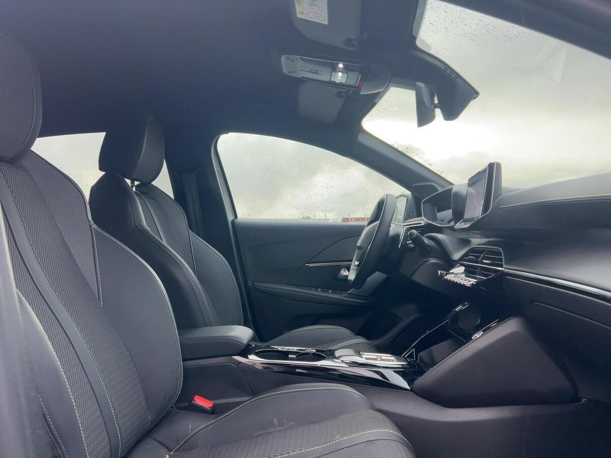 Peugeot 208 ALLURE HYBRID 110 e-DSC6 - Navi, Kamera *Sofort Verfügbar*