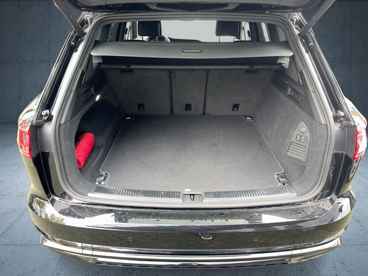 Volkswagen Touareg R-Line AHK ACC IQ Winterräder