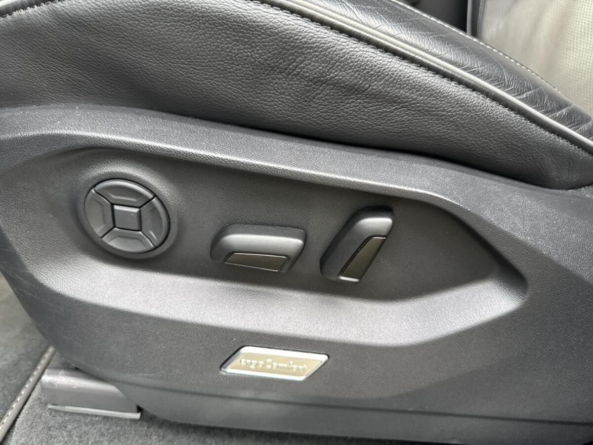 Volkswagen Touareg R-Line AHK ACC IQ Winterräder