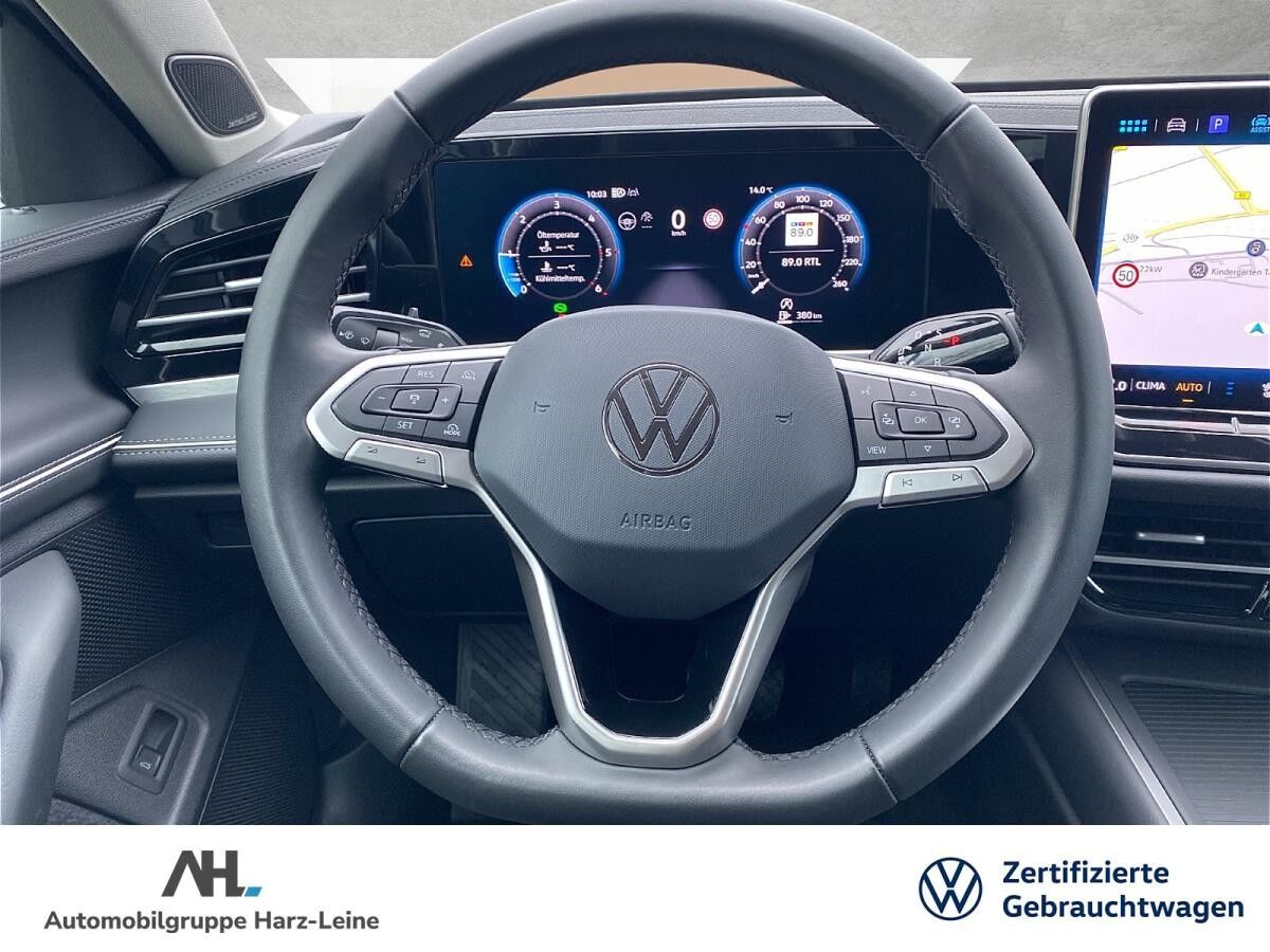 Volkswagen Passat Variant 2.0 TDI Business DSG LED Navi ACC Massage Harman Kardon