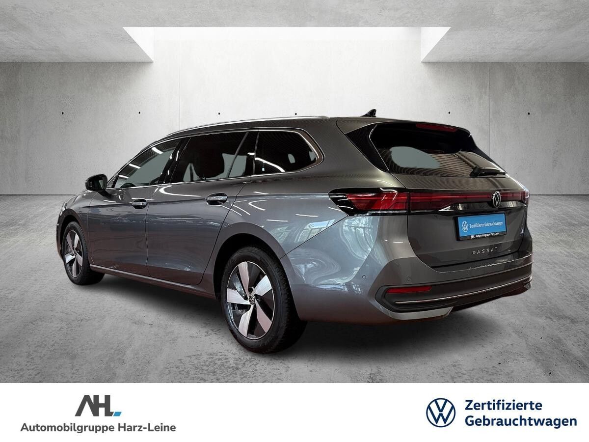 Volkswagen Passat Variant 2.0 TDI Business DSG LED Navi ACC RFK Massage AreaView