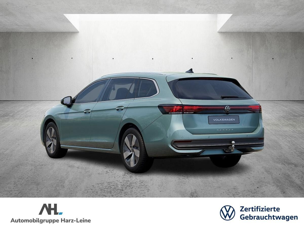 Volkswagen Passat Variant 2.0 TDI Business DSG AHK LED Navi ACC Massage AreaView