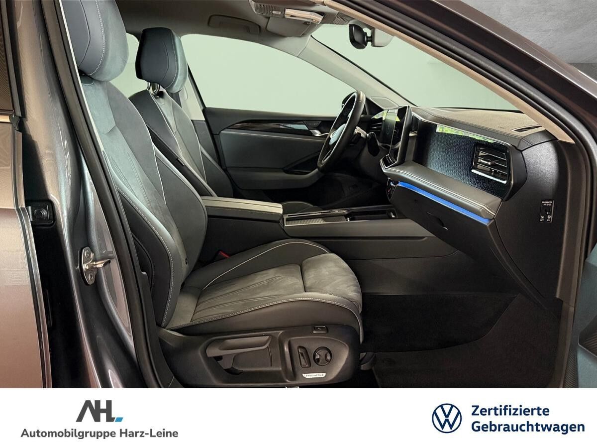 Volkswagen Passat Variant 2.0 TDI Business DSG LED Navi ACC RFK Massage AreaView