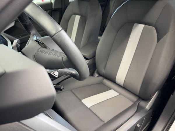 Audi A3 Sportback advanced 30 TDI AHK virtual Navi