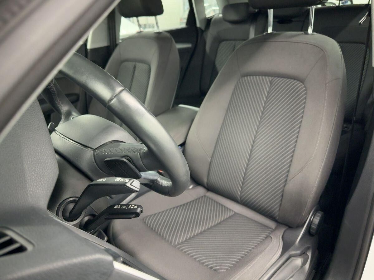 Audi Q5 40 TDI quattro Pano Matrix Kamera AHK Navi