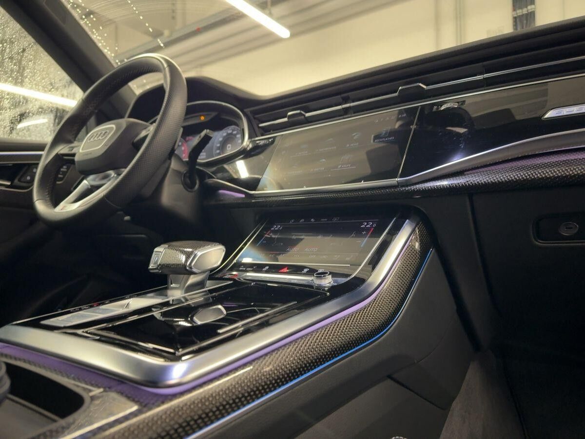Audi SQ8 4.0 TFSI quattro competition plus Pano Luft B&O Kamera