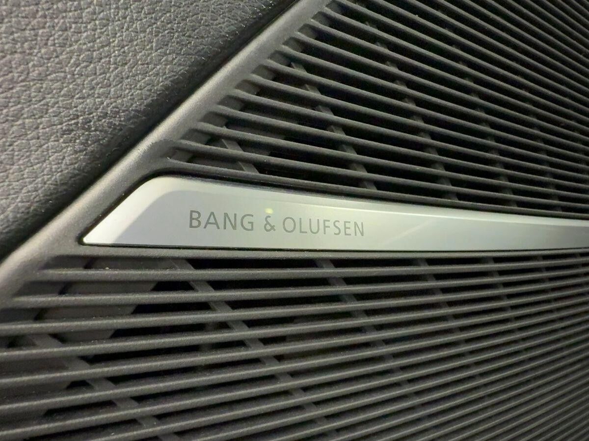 Audi SQ8 4.0 TFSI quattro competition plus Pano Luft B&O Kamera